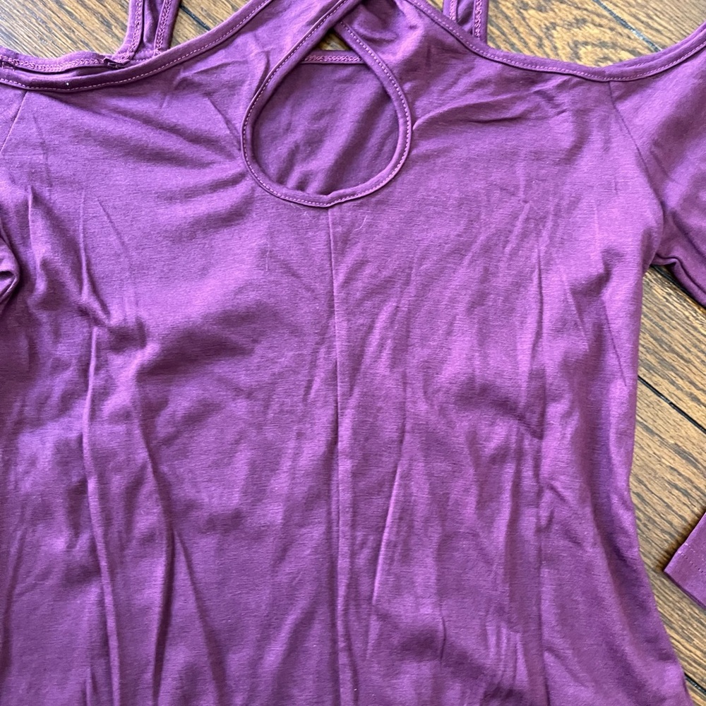 Off shoulder top - Picture 5 of 5